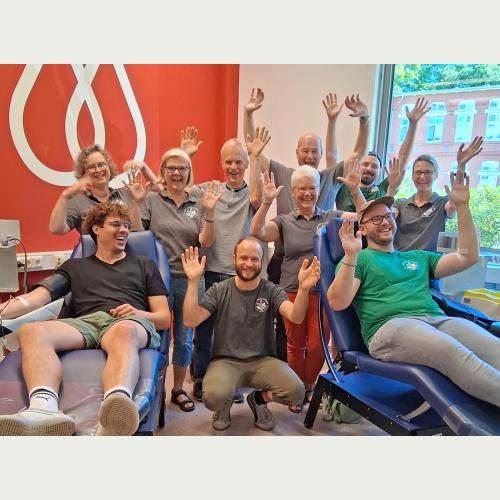 Das Team der Loki Schmidt Stiftung war bereits mehrmals gemeinsam beim Blutspenden.