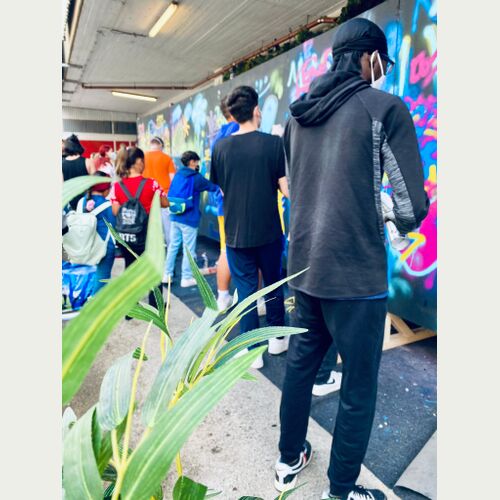 Beeindruckende Bilder sprayten die Jugendlichen beim Graffiti Workshop von KAoS_Die Stellwände werden eine Wanderausstellung bilden