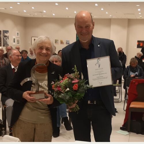 Silberpflanzenpreisträgerin Christa Fischer und Axel Jahn bei der Preisverleihung am 5.11.2021 in Lübeck